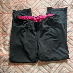 #241 Black capri